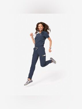 Figs Set* Technical Collection Black Top XL and Bottoms Large